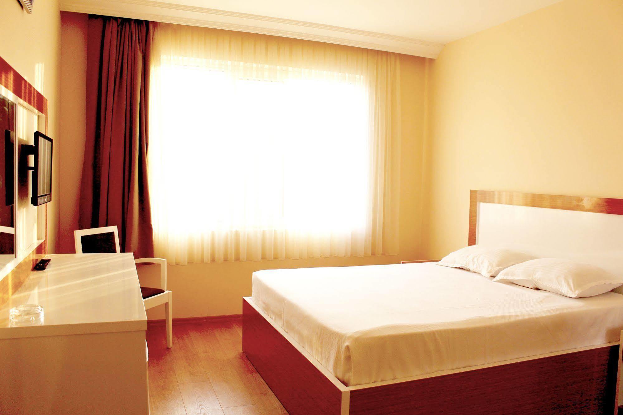 Hotel Duzce ภายนอก รูปภาพ